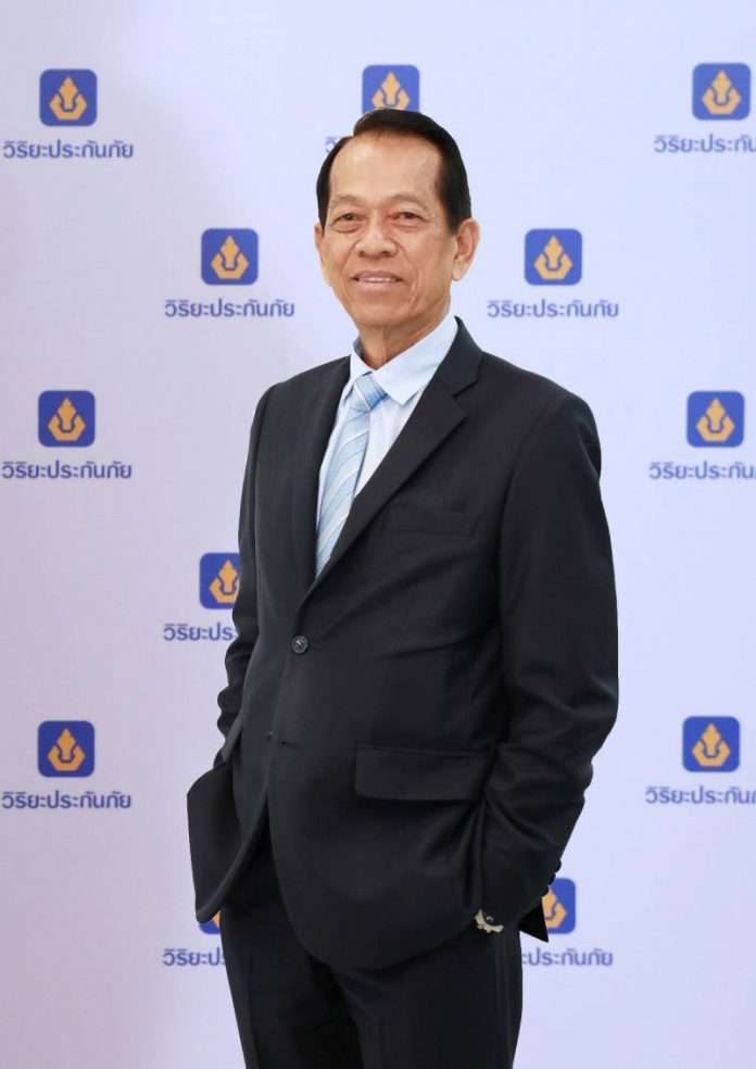 คุณสยม โรหิตเสถียร รองกรรมการผู้จัดการ