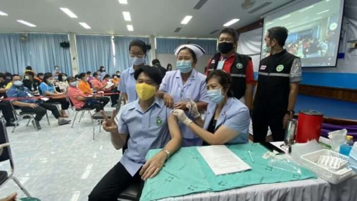 สสจ.ฉีดวัคซีน ซิโนแวค11