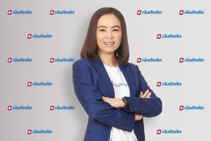 คุณอาฑิตยา พูนวัตถุ ผู้บริหารระดับสูง ฝ่ายนายหน้าประกันภัย