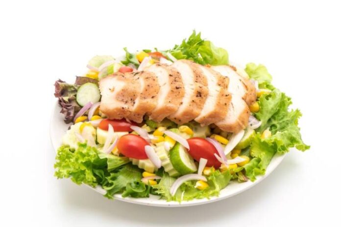 healthy-salad-bowl-with-chicken-breast