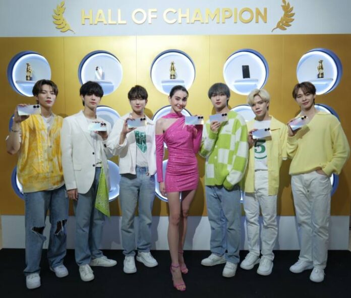 ใหม่ ดาวิกา และ วง The7_เรียลมี เปิดตัว 2 สมาร์ตโฟนที่ทุกคนรอคอย_02