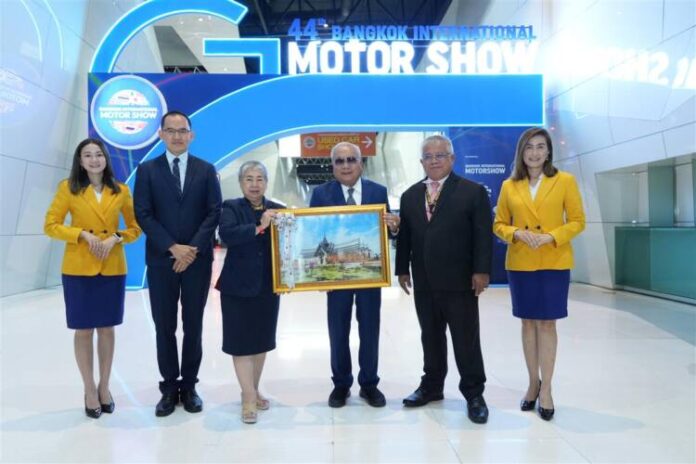 02 วิริยะฯ ร่วมงานมอเตอร์โชว์