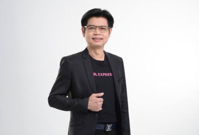 คุณปราการ สท้านโยธิน กรรมการผู้จัดการ บริษัท เบทเตอร์แลนด์ ดิสทริบิวชั่นเซ็นเตอร์ จำกัด