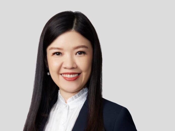 คุณเปิ้ล นภารัตน์
