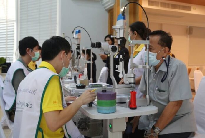 โครงการตรวจสุขภาพตาเทิดพระเกียรติฯ 5_0