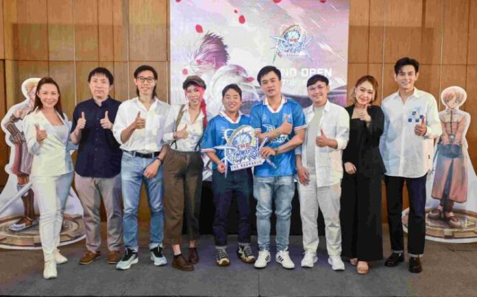 ภาพหมู่ คุณจิตรลดา เกเจริญ และ คุณนพดล ฮะบุญ และ KOL