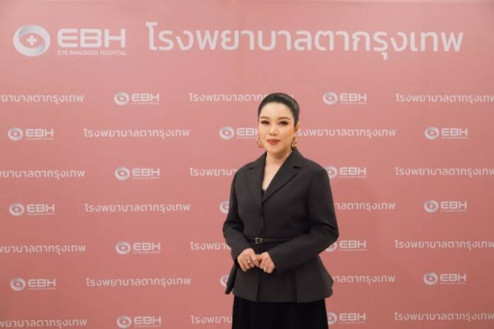 แพทย์หญิงอาภรณ์ ไชยเครื่อง ประธานเจ้าหน้าที่บริหาร (1)