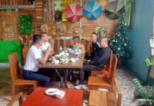 ชิมลาบ ก้อยส้ม ก้อยขม ต้มไส้ขอดร้านยายน้อยหลังราชภัฏ