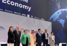 ‘เอกนิติ’ หนึ่งเดียวจากอาเซียน ร่วมเสวนาเศรษฐกิจบนเวทีการเงินโลก