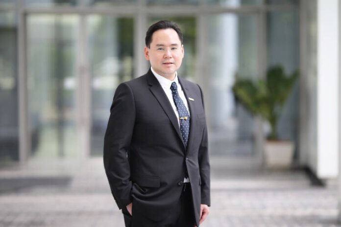 นายธนวัฒน์ ตรีวิศวเวทย์ กรรมการผู้จัดการ บริษัท ซีเค พาวเวอร์ จำกัด (มหาชน) (1)