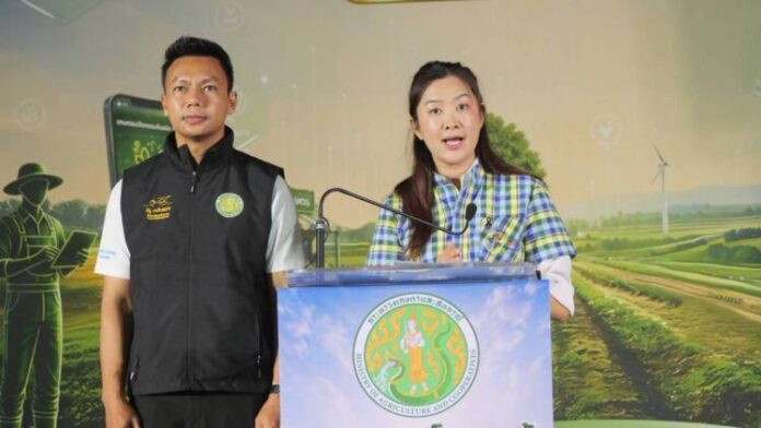 LINE_ALBUM_682026_260806_1