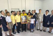 สกลนคร มอบบ้านตุ้มโฮม ปันสุข ช่วยครอบครัวผู้ประสบปัญหาด้านที่อยู่อาศัย สร้างความมั่นคงและคุณภาพชีวิต