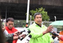กทม.ประชุมออนไลน์ร่วมกับนายกฯ ติดตามน้ำท่วม ฝนสะสมกว่า 300 มม. อพยพแล้ว 4,200 คน เปิดศูนย์พักพิง 233 แห่ง