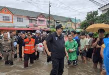 “สุชาติ”ลงพื้นที่ชลบุรี สั่ง ทส.ระดมกำลัง–เครื่องมือเร่งช่วยผู้ประสบภัยน้ำท่วมตั้งศูนย์บัญชาการส่วนหน้ารับมือสถานการณ์