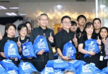 SME D Bank รวมพลังบรรจุ “ถุงน้ำใจ” ส่งแทนความห่วงใย ช่วยบรรเทาความเดือดร้อนให้ผู้ประสบอุทกภัย